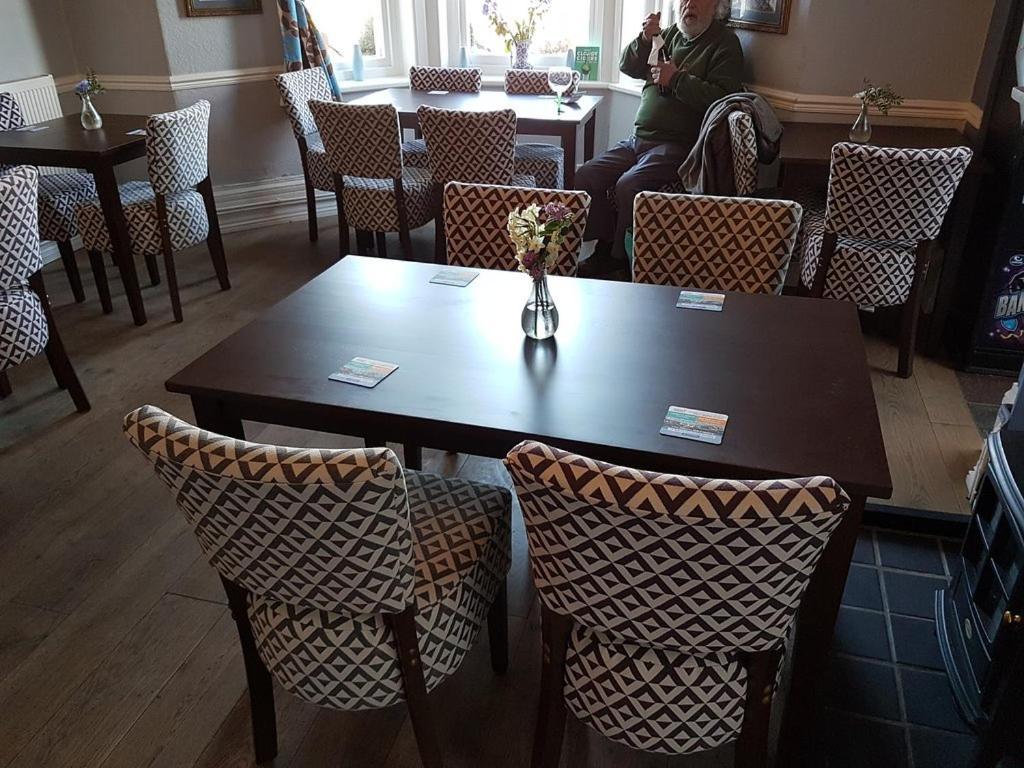 The Village Inn Bideford Kültér fotó